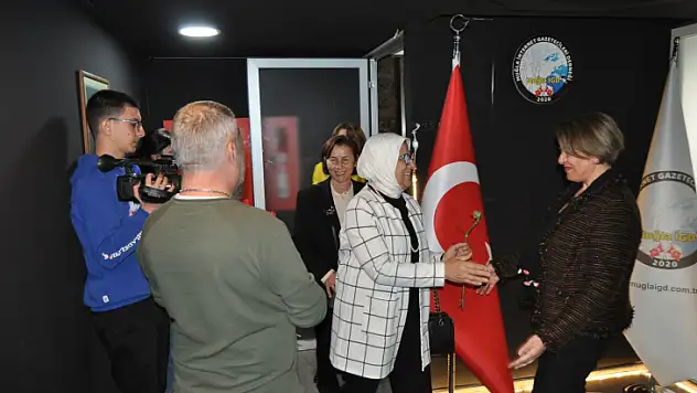 İyi Partili Kadınlar, Kadınlar Gününde SED Medya'yı Ziyaret Ettiler