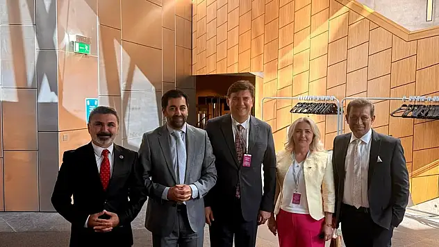 Karaca, İskoçya'ya Gitti