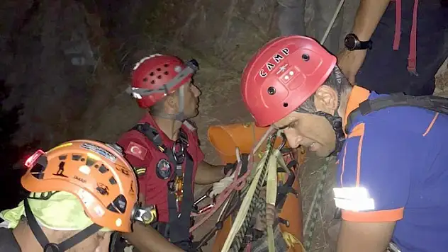 Kelebekler Vadisinde Düşen Ukraynalı İki Turist 6 Saatte Kurtarıldı