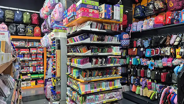 Kırtasiyelerde okul alışverişi yoğunluğu başladı