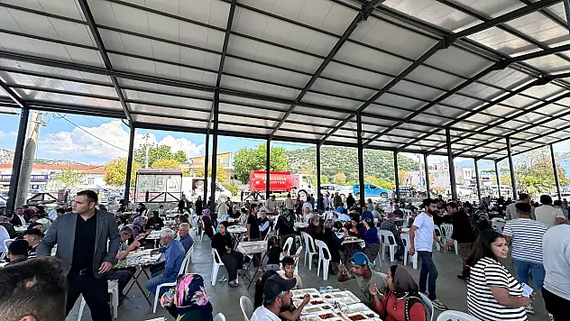 Melahat Karaca'nın hayrına 52 yemeği düzenlendi