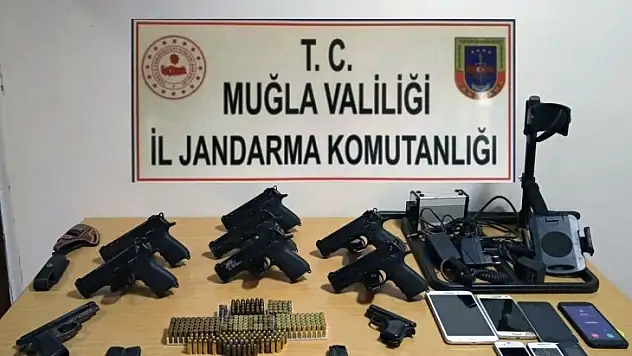 Menteşe'de Silah Kaçakçılığında 2  Kişi Tutuklandı