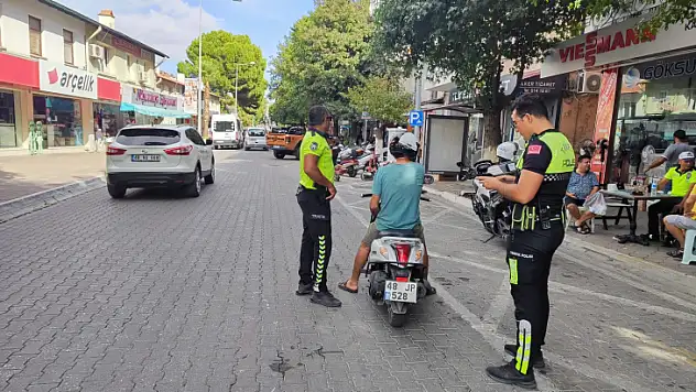 Motosiklet kullanıcılarına trafik denetimi yapıldı
