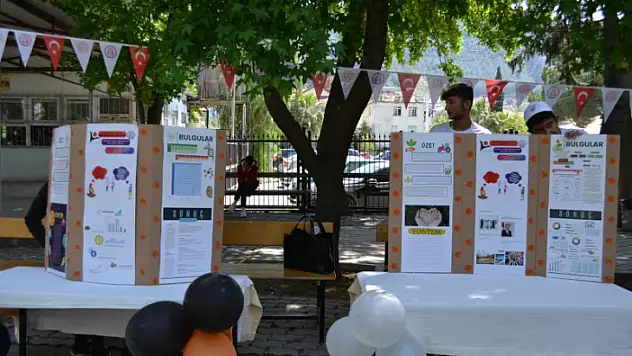 ÖĞRENCİLERDEN BİLİM FUARI