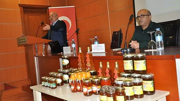 Prof. Dr. Halil Yeninar 'Bal Isındığı Zaman Ölür, Şeker Şurubu Olur'