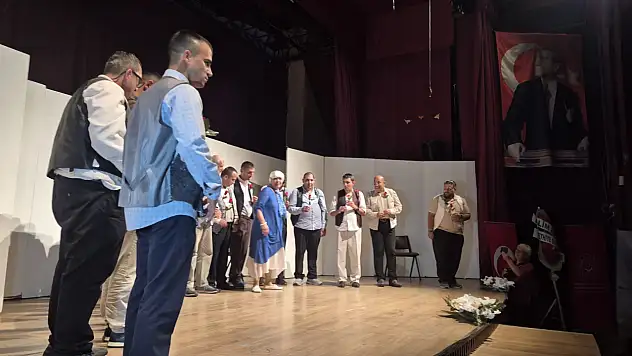 Sahneye Çıktılar, Dijital Dünyayı Sorgulattılar!