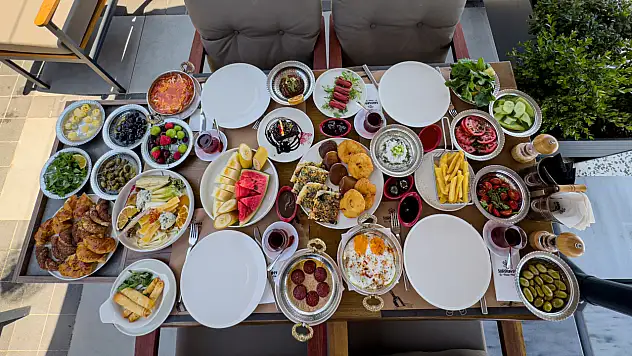 Sardunya Et&Balık Meze Restaurant zengin mutfağıyla ilgi görüyor