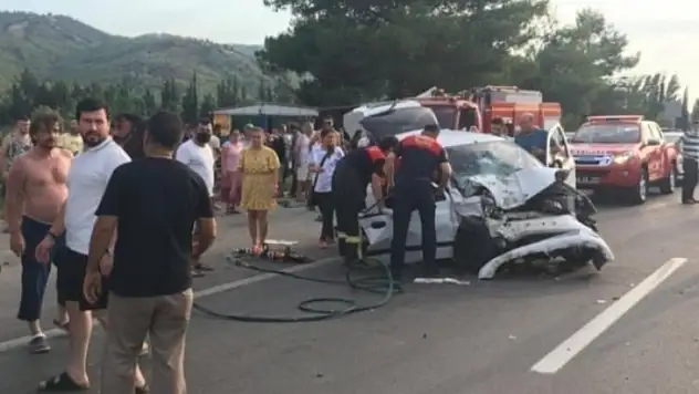 Seydikemer'de  Trafik Kazası: 4 Yaralı