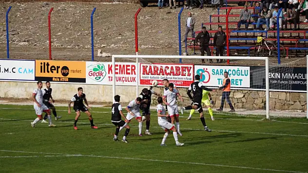 Seydikemerspor Marmaris Belediyespor'u 2-1 mağlup etti