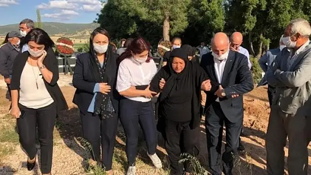 Zeynep'in Acılı Annesi 'Kızımın Kalemleri, Kitapları Kaldı'