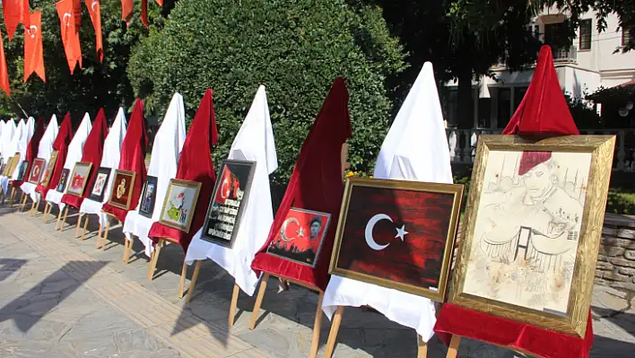 15 Temmuz 'Türkiye Geçilmez' resim sergisi açıldı