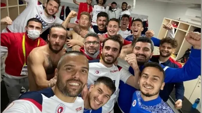 4 futbolcu ve 1 antrenörün testi pozitif çıktı 