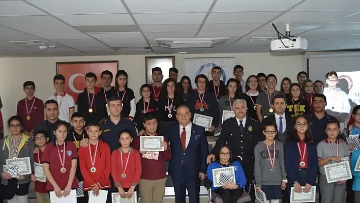51 Örnek Öğrenci Ödüllendirildi
