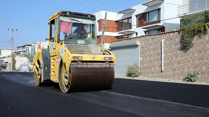 9 Bin Metre Sıcak Asfalt Yapıldı