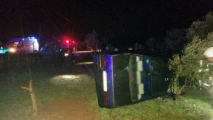 Araçta Sıkışan Sürücüyü İtfaiye Kurtardı