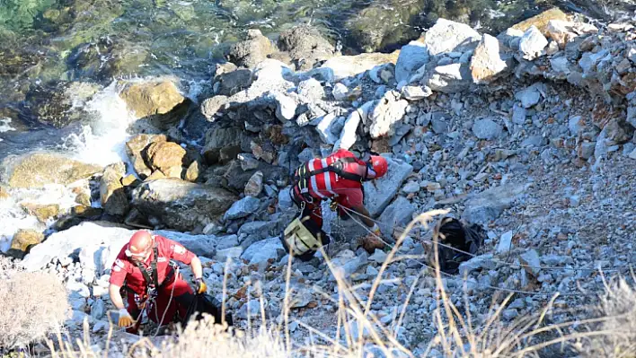ATIKLAR, AKUT YARDIMIYLA TOPLANDI BAŞKAN ARAS, 'BAKIŞ AÇIMIZI DEĞİŞTİRMELİYİZ' 
