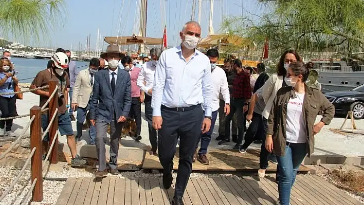 Bakan Ersoy Bodrum'daki Turizmcilere Müjdeyi Verdi