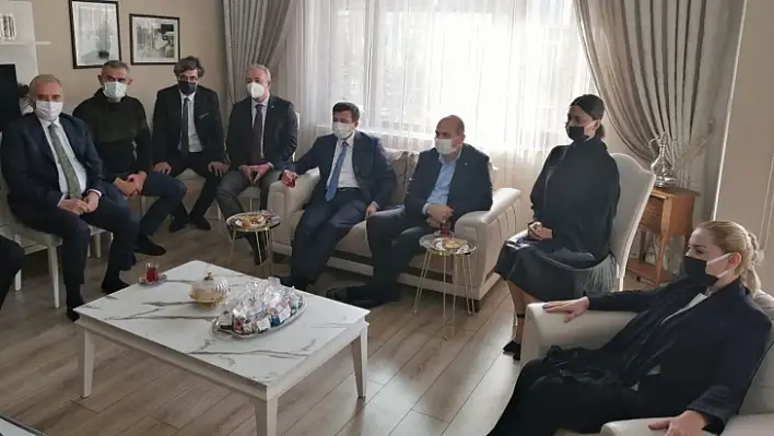 Bakan Soylu Milletvekili Gökcan'a taziye ziyareti