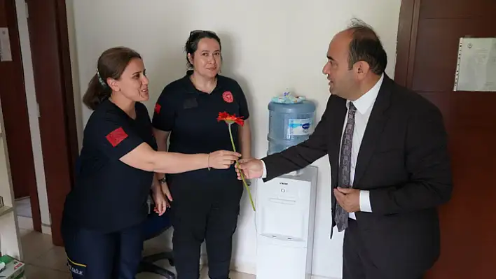 Başkan Akdenizli, Hemşireler Haftasını Kutladı