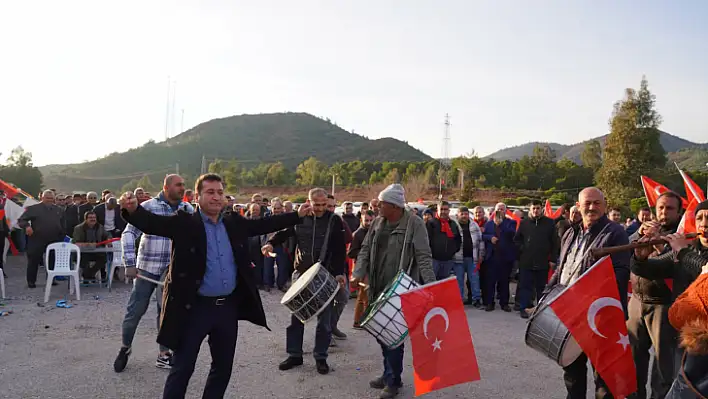 Başkan Akdenizli, Memleketi Seydikemer'de Davul Zurnayla Karşılandı