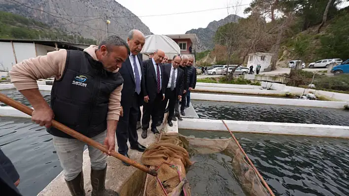 Başkan Akdenizli, Seçim Çalışmalarını Sürdürüyor