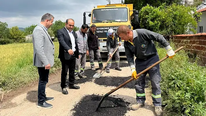 Başkan Akdenizli, Yol Bakım Çalışmalarını İnceledi 