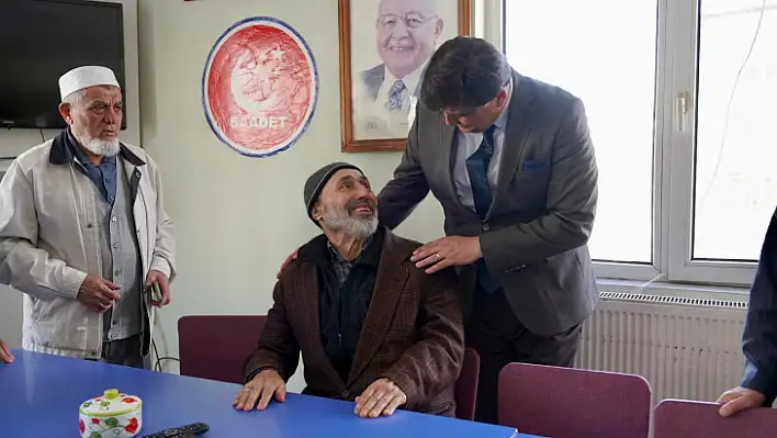 Başkan Karaca, Anadolu'da seçim kampanyası yürütüyor