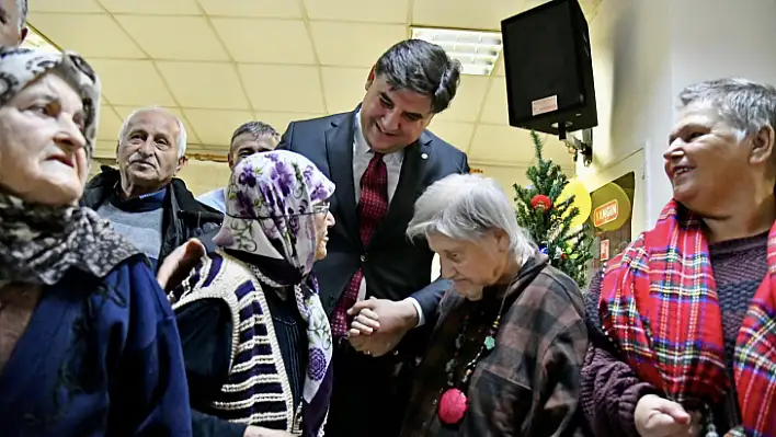 BAŞKAN KARACA'DAN YILBAŞI ZİYARETLERİ