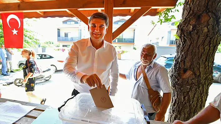 Başkan Karaca Sandık Başında