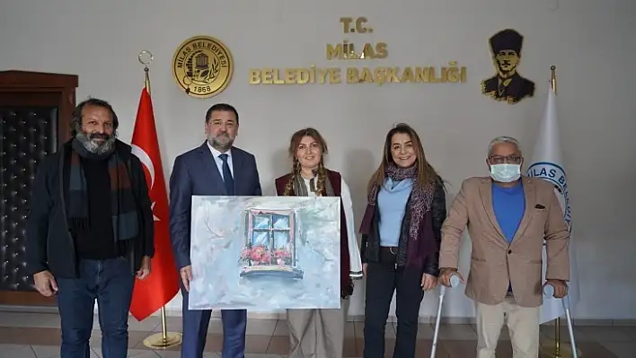 Başkan Tokat'a anlamlı hediye