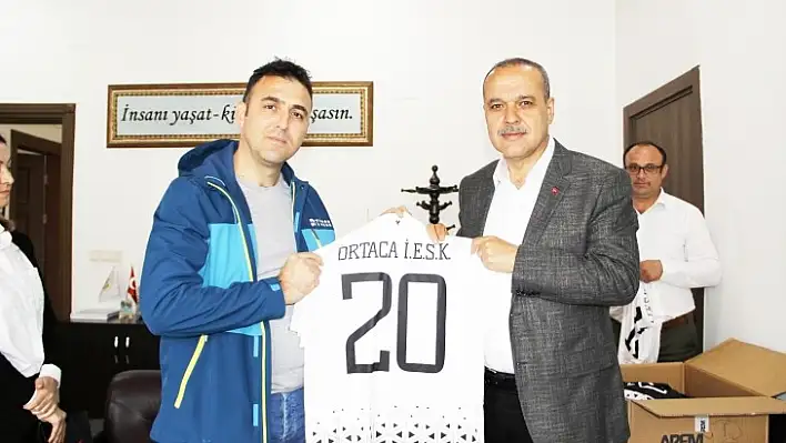 Başkan Uzundemir'den Özel Sporculara Anlamlı Destek