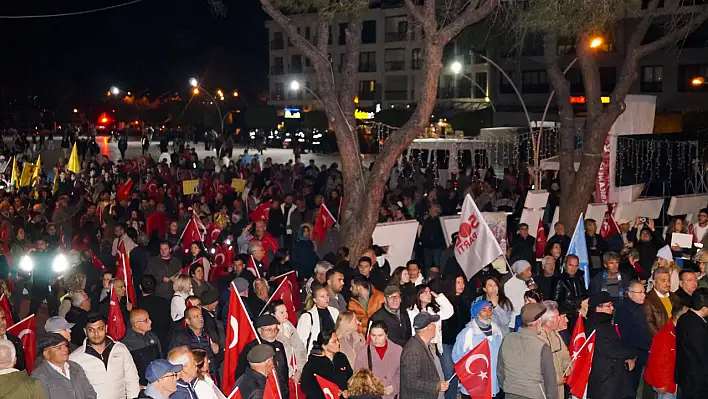 Beşkaza Meydanı'nda avukatlardan açıklama