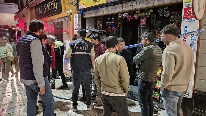 Bodrum'da cinnet getiren şahıs kardeşinin bulunduğu marketi ateşe verdi: 1 ölü, 5 yaralı