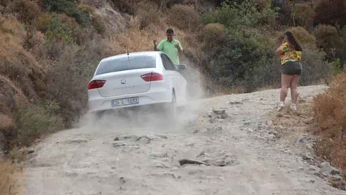 Bodrum'da trafik çilesi erken başladı