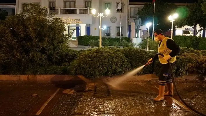 Bodrum sokakları köşe bucak dezenfekte ediliyor