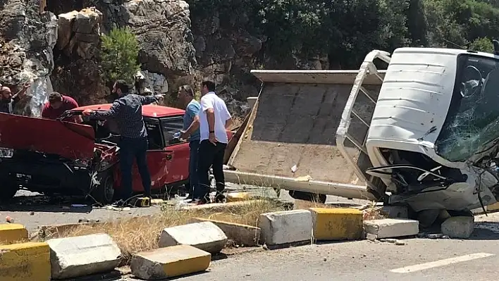 Bodrum'da Feci Kaza: 2'si Ağır 3 Yaralı