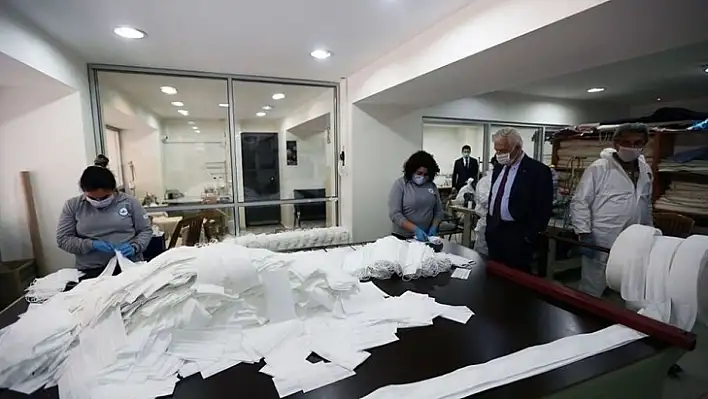Büyükşehir 5 Günde 12 Bin Maske Üretti