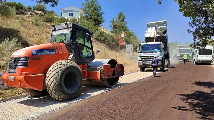 Büyükşehir Kavaklıdere'de Modern ve Güvenli Yollar İçin Çalışıyor