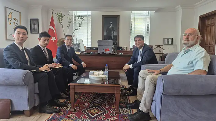 Çinli Diplomatlardan Başkan Alim Karaca'ya Ziyaret