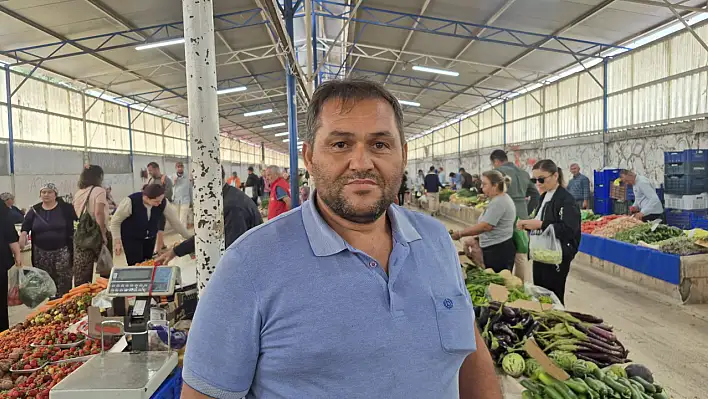 Cuma Pazarı'nda Yayla Ürünleri Tezgâhta