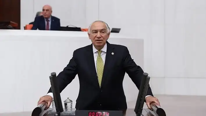Demir, 'İddiaların doğru olmadığına inanmak istiyoruz'