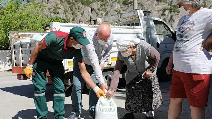 Dünya Çevre Gününde 30 Ton Kireç Dağıtıldı