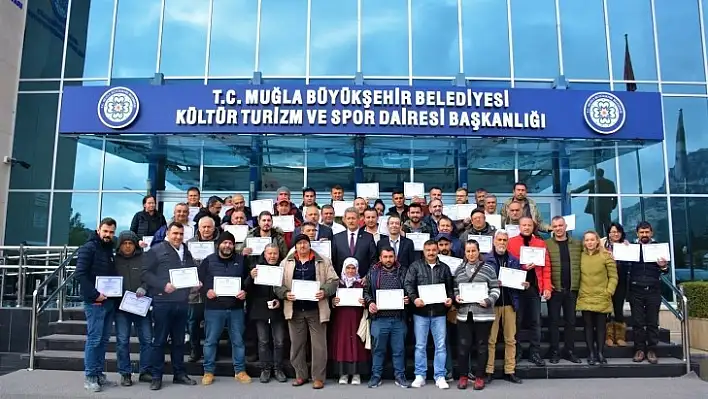 Ev ve Süs Hayvanları Satışı Yapan ve Yapacak Olanlara Eğitim Verildi