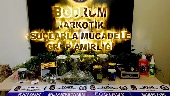 Evin Her Köşesinden Uyuşturucu Çıktı