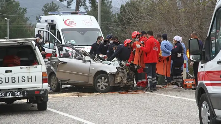 Feci kazada 1'i çocuk 5 kişi hayatını kaybetti