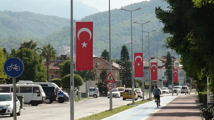 Fethiye Al Bayraklarla Donatıldı