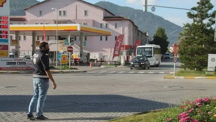 Fethiye caddeleri sessizliğe büründü