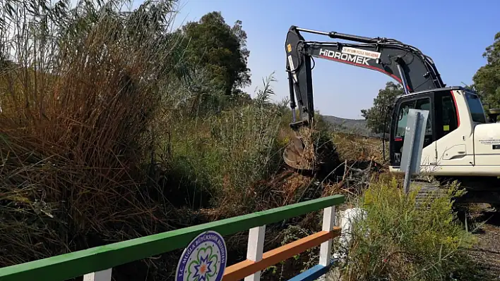 Fethiye'de 19 km dere temizliği yapıldı