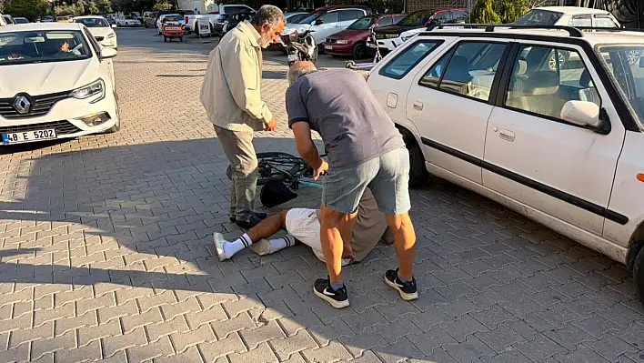 Fethiye'de bisikletle akrobasi de kötü son: Ön tekeri kaldırmak isterken yere düştü