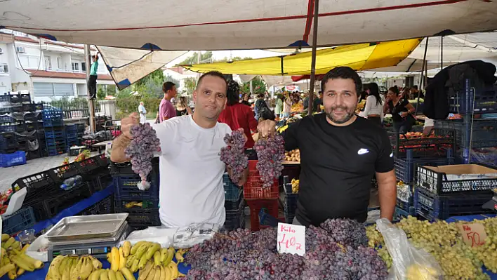 Fethiye'de Red Globe Üzümleri rağbet görüyor